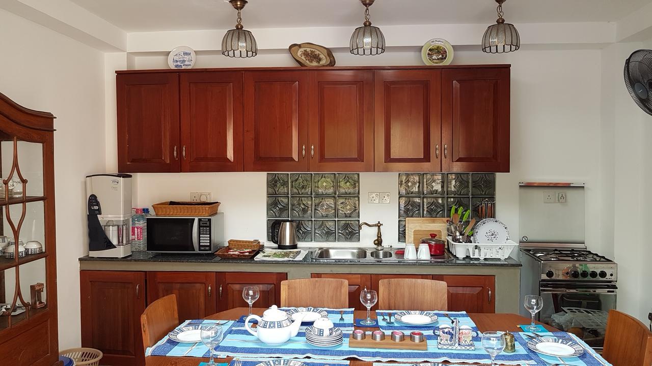 Siriniwasa Luxury Villa With Private Pool Индурува Экстерьер фото