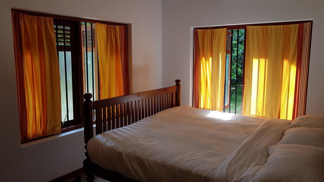 Siriniwasa Luxury Villa With Private Pool Индурува Экстерьер фото