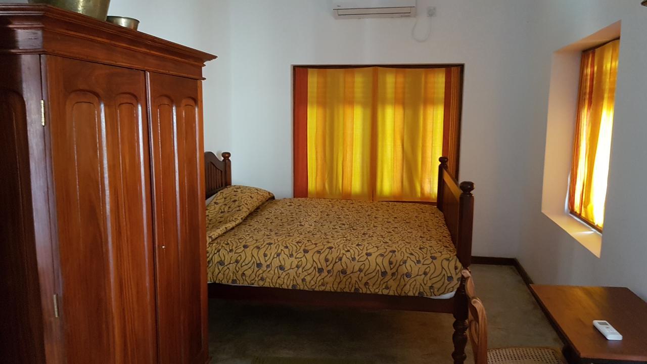 Siriniwasa Luxury Villa With Private Pool Индурува Экстерьер фото